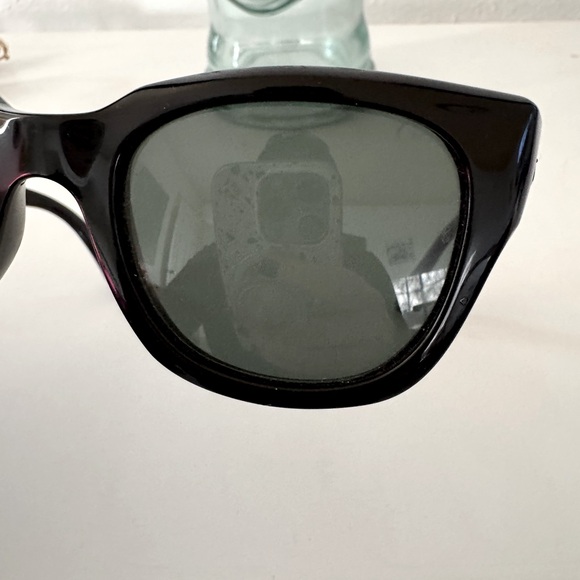 Ray-Bans Black Wayfarer Women’s RB 4178 52 mm Cat Eye Sunglasses RayBans - Picture 14 of 15